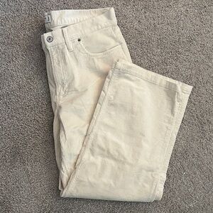 Abercrombie & Fitch White Corduroy Low Rise Baggy Pants Size 31 / 12 Short